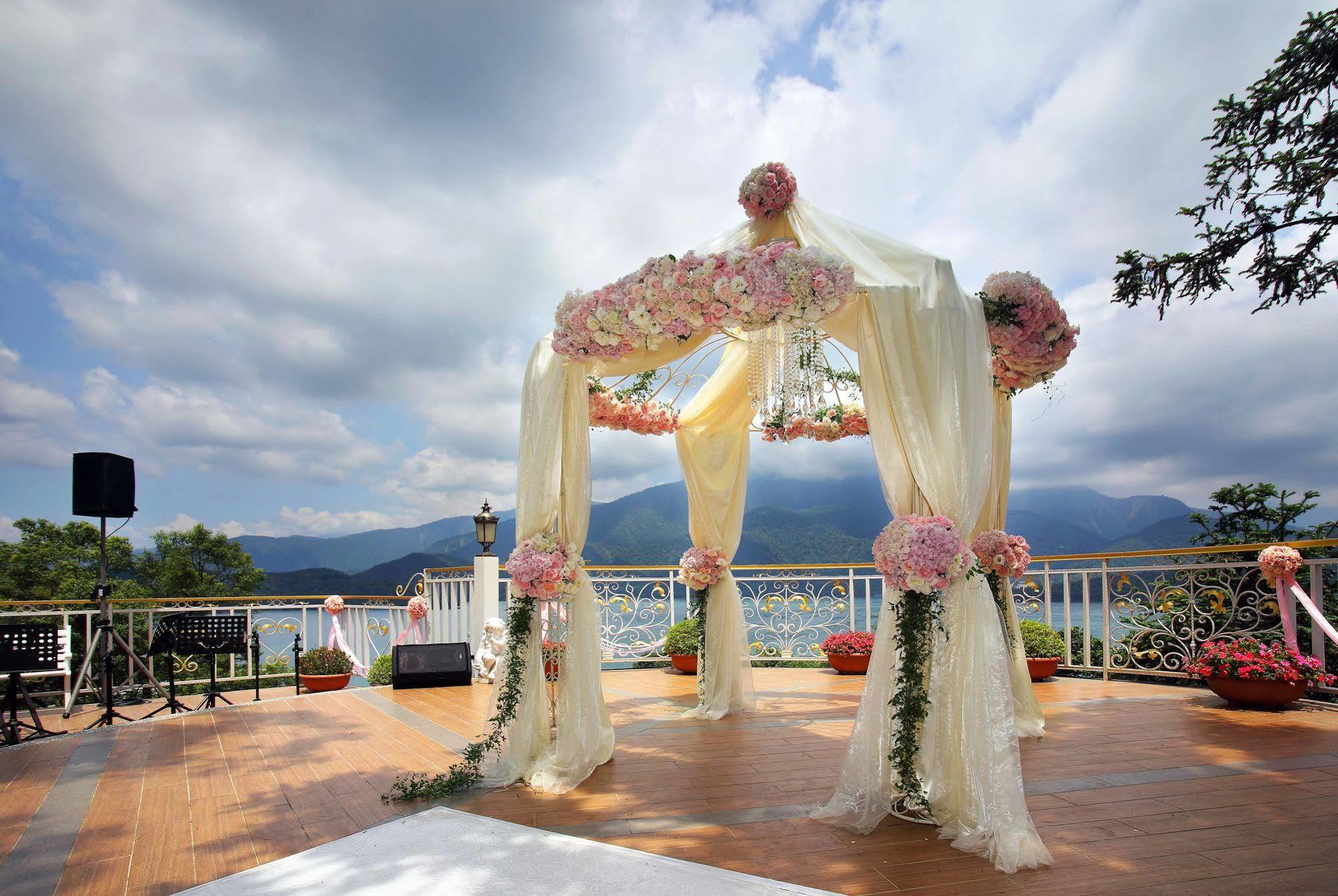 The Wen Wan Resort Sun Moon Lake Юйчи Экстерьер фото
