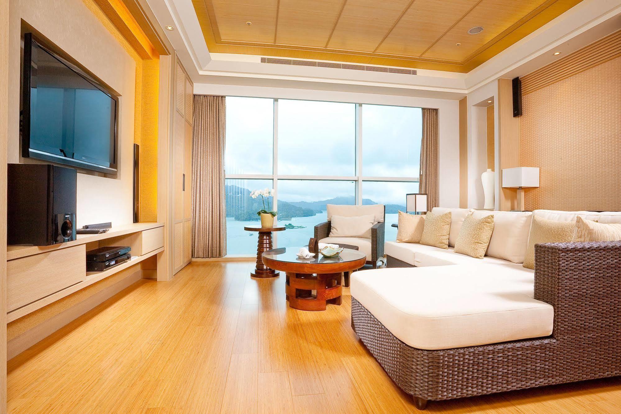 The Wen Wan Resort Sun Moon Lake Юйчи Экстерьер фото